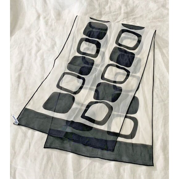 Vintage Sheer CELEBRITEES BY DESCO Black White Geo Design Polyester Neck Scarf - Picture 11 of 11